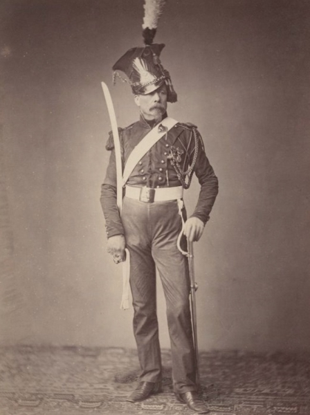 На фото изображены солдаты Наполеона, сражавшиеся при Ватерлоо...0