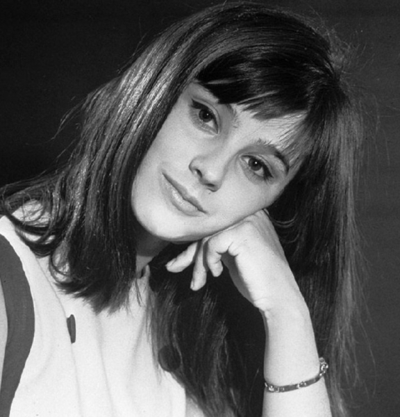 Наталья Варлей в 1968 году.

В те годы она продолжала активно..0