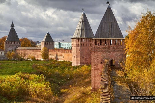 Не все до сих пор знают , что исконно русский город Смоленск, один..0