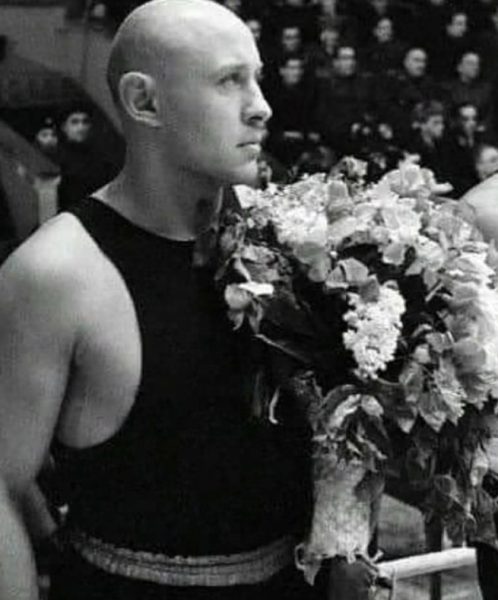 Необыкновенный Подвиг Боксёра: История Николая..0