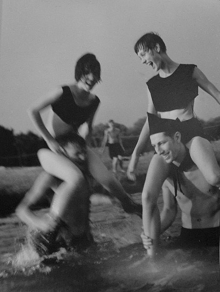 Одежда от модельеров и братьев-близнецов Полушкиных, 1994..3