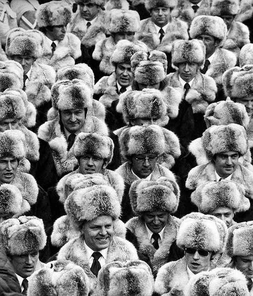 Олимпийская сборная СССР на церемонии  открытия Зимних игр в..0