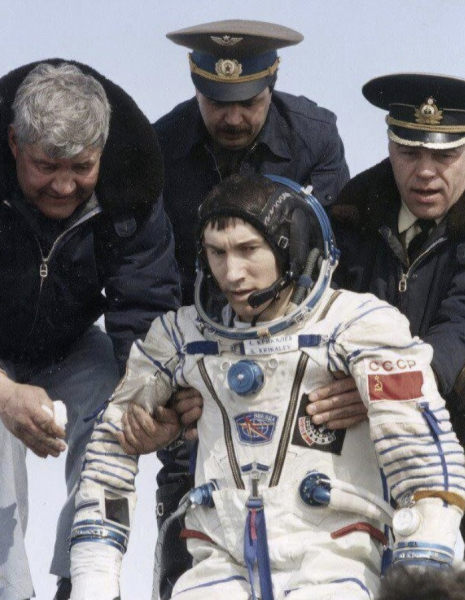 Сергей Крикалев: Последний спутник СССР возвращается в Новую..0