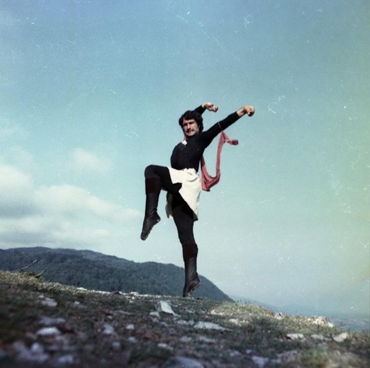 Солист ансамбля танца «Шаратын», 1970-е..1