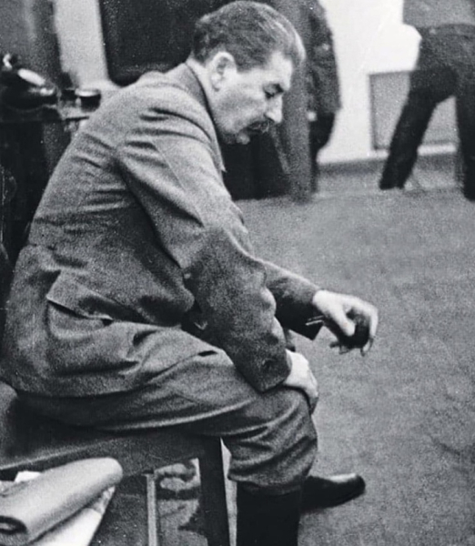 Спасённое фото: Сталин и начало Великой Отечественной..0