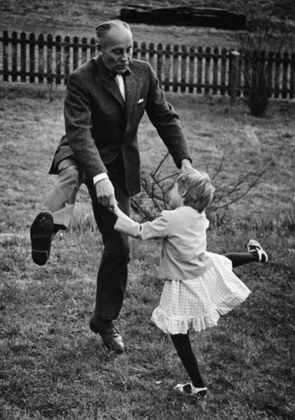 Танец с дедушкой 
Швеция,..0