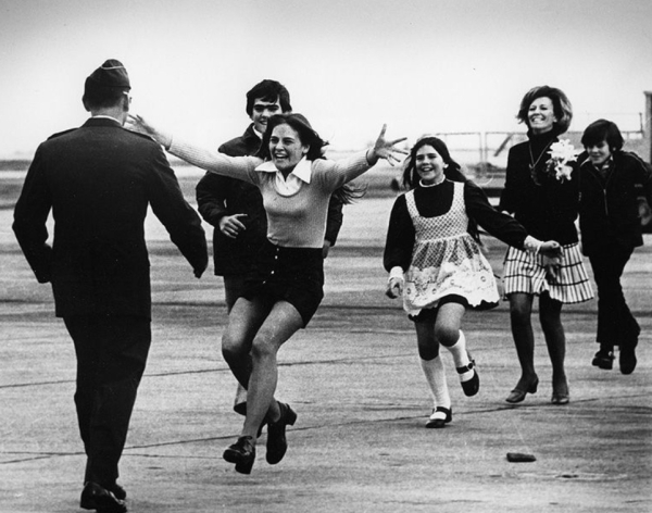 Взрыв радости

Фотография «Взрыв радости» Славы Ведера является..0