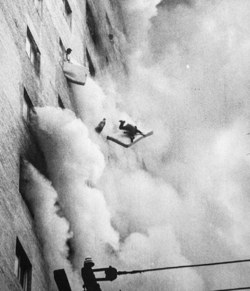За секунду до смерти.

25 декабря 1971 года, в одной из наиболее..0