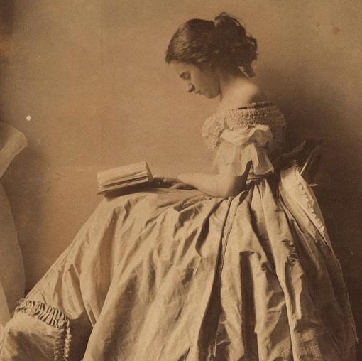 Женский портрет викторианской эпохи, 1860-е годы, фотограф — леди..2