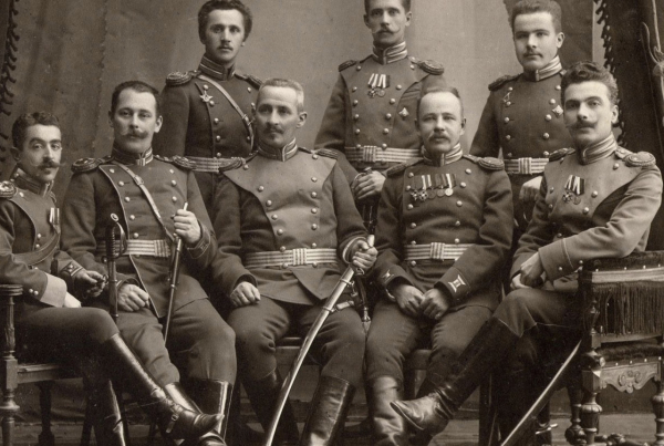 10 правил русского офицера

1. Не обещай, если не уверен, что..0