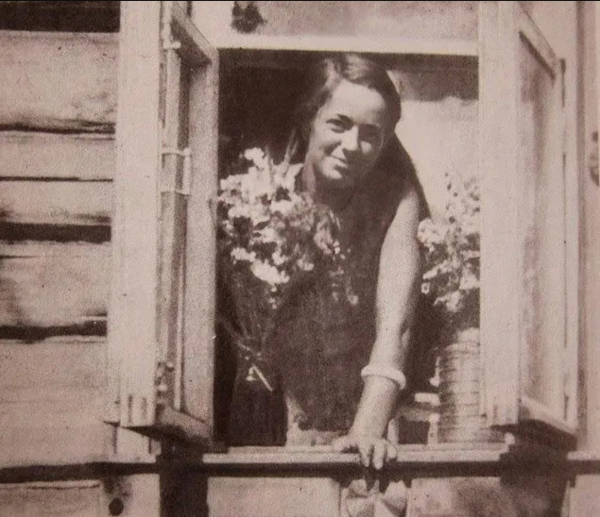 26 июля 1975 года умерла Ариадна Эфрон — дочь Сергея Эфрона и Марины..2