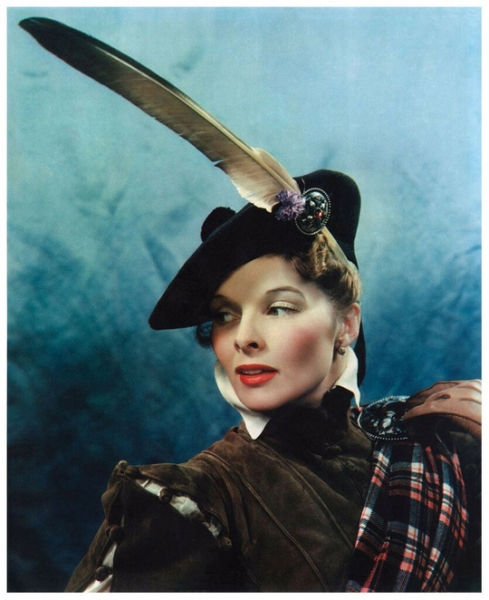 29 июня 2003 года, через месяц после своего 96-го дня рождения, умерла..0