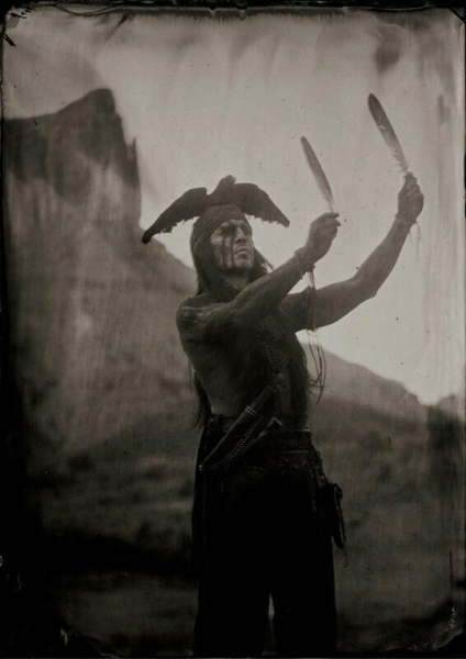 Американский фотограф Стивен Беркман делает свои снимки по..1