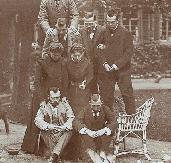 Если бы Николай II жил в наше время, он наверняка бы вёл свой блог,..4