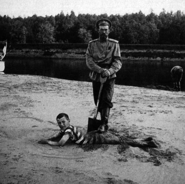 Если бы Николай II жил в наше время, он наверняка бы вёл свой блог,..6