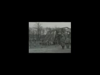 Интересная конструкция для 1914 года, не так ли?

По замыслу..0