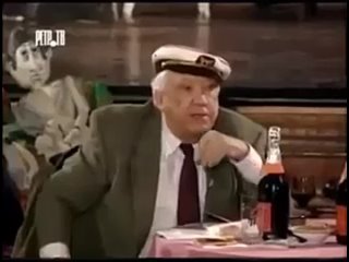 Юрии Никулин показывает фокус с..0