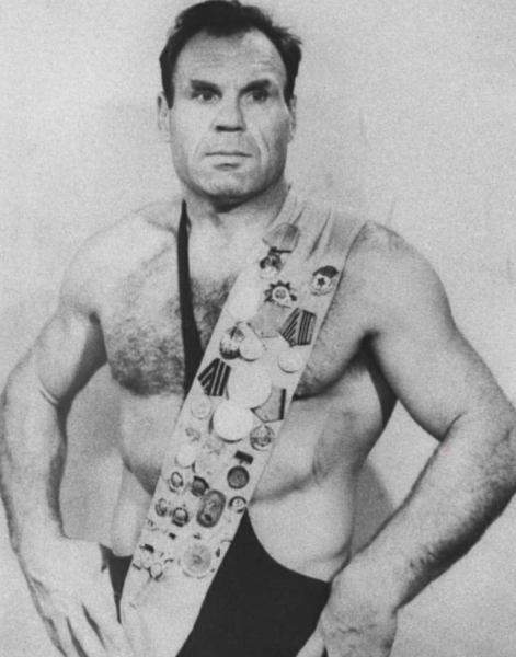 Как Анатолий Парфёнов из раненого солдата стал звездой..0