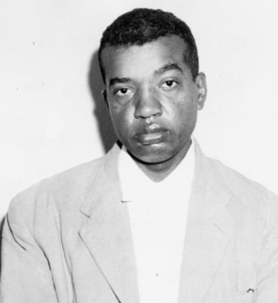 Кленнон Кинг: человек, который был отправлен в психиатрическую..0