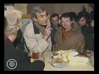 Москва, 1991 Год: Владимир Молчанов в Пивной

В 1991 году Владимир..0