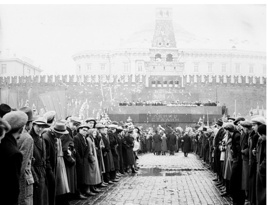 Первая годовщина смерти Сталина .Москва ,1954 г 

Автор фото :..0