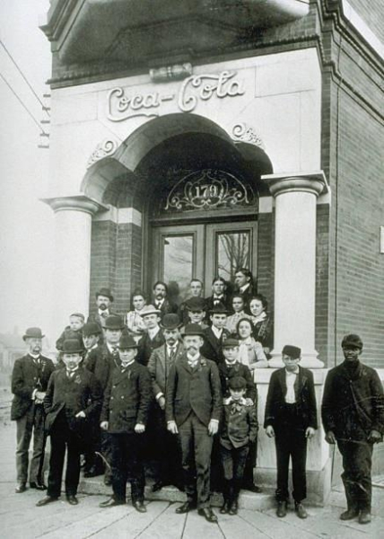 Первые сотрудники компании Coca-Cola в Атланте (1892..0