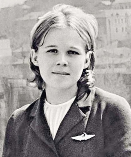 Подвиг 19-летней стюардессы: Надежда Курченко отдала жизнь,..0