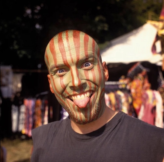 Посетители музыкального фестиваля в Гластонбери, 1990-е, фото —..1