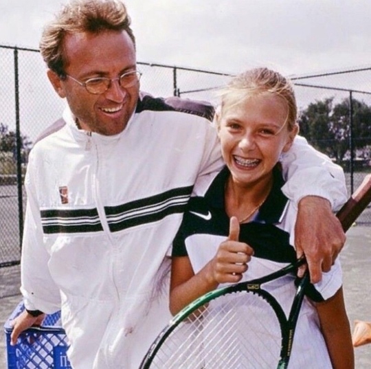 Теннисистка Мария Шарапова в детстве,..1