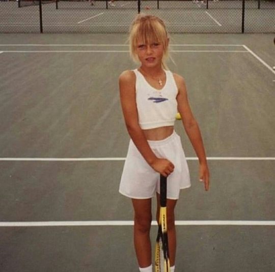 Теннисистка Мария Шарапова в детстве,..0