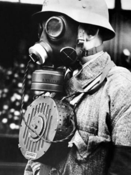 Венгерский противогаз с мегафоном: Как высокие технологии 1939..0