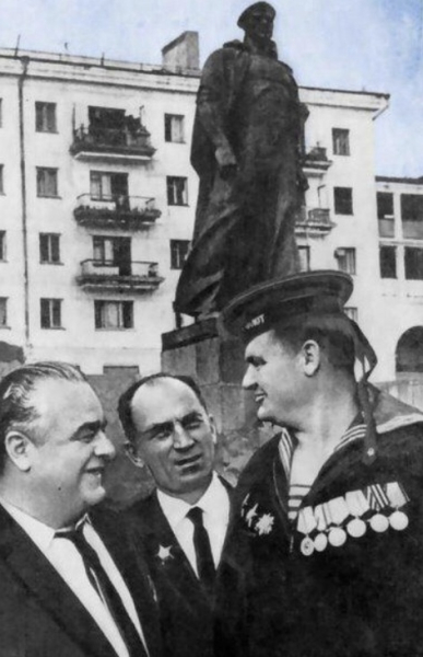 Владимир Никитович Кайда, морской пехотинец, прославился тем,..0