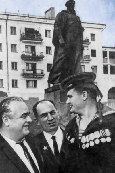 Владимир Никитович Кайда, морской пехотинец, стал известен тем,..0