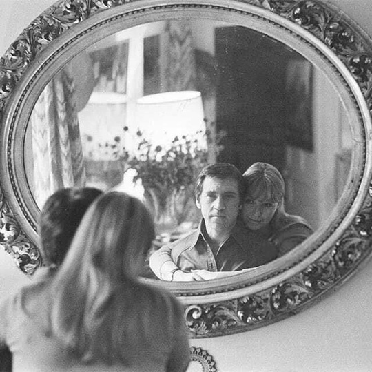 Владимир Высоцкий и Марина Влади в парижской квартире актрисы,..0