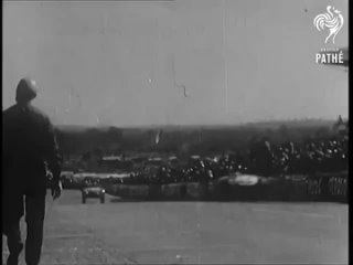 Во время 24-часового марафона Ле-Мана 11 июня 1955 года, Пьер Левег на..0
