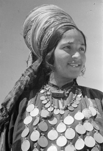 Заведующая детским садом колхоза «Большевик». Туркменская ССР,..0