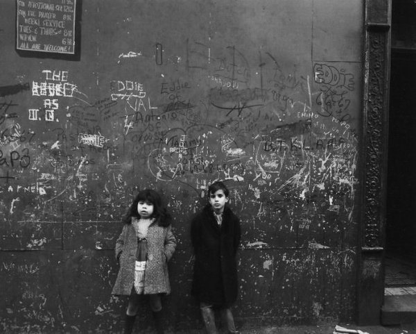Жизнь в трущоба на окраинах Нью-Йорка ,1960-е..7