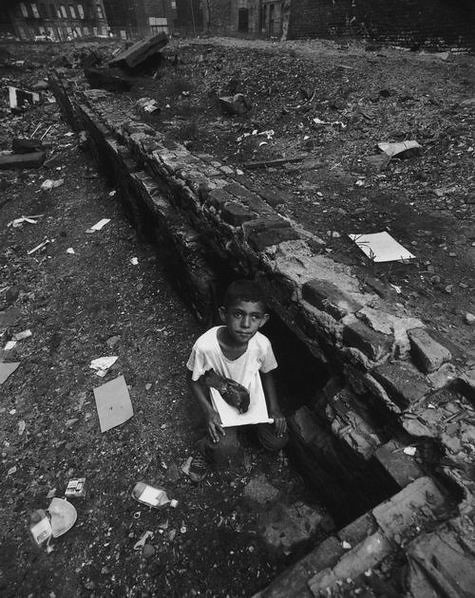 Жизнь в трущоба на окраинах Нью-Йорка ,1960-е..5