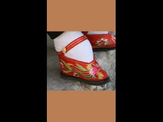 Бинтование ног: жестокий путь к 