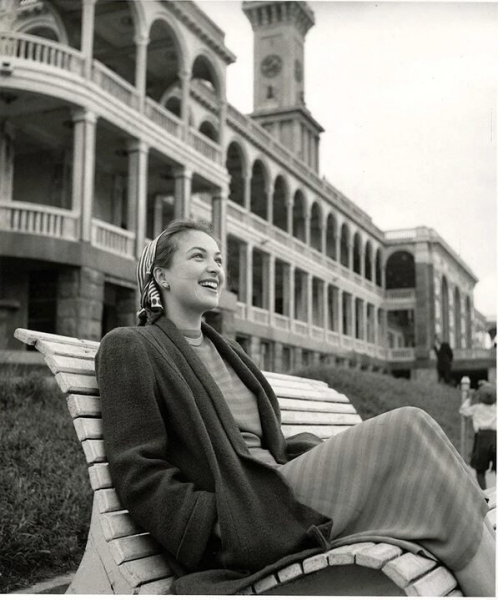 Клара Лучко на Химкинском  Речном Вокзале .Московская область ,..0