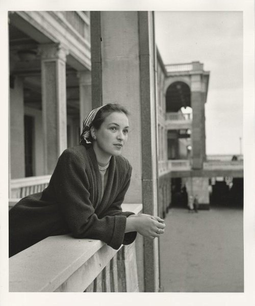 Клара Лучко на Химкинском  Речном Вокзале .Московская область ,..1