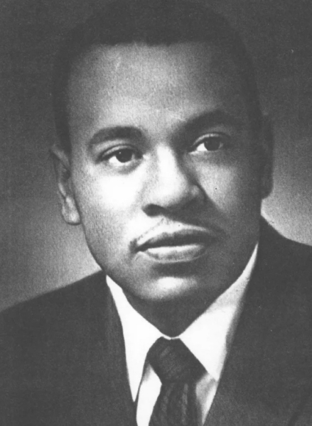 Кленнон Кинг: Расовый барьер и психиатрическая больница

Кленнон..2