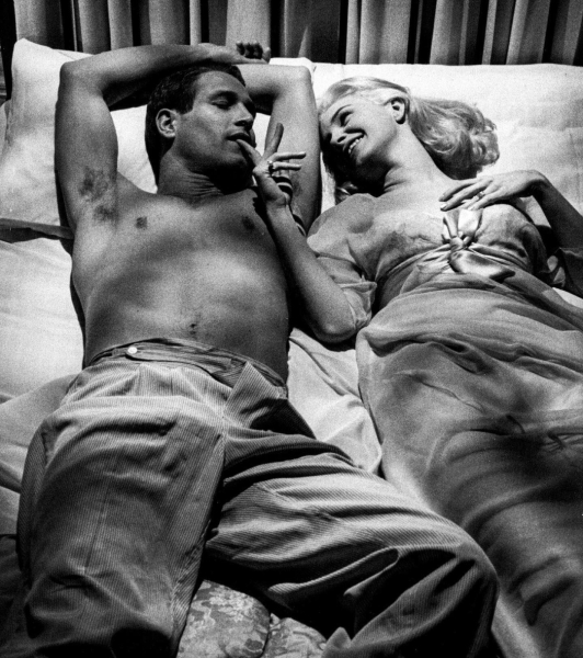 Пол Ньюман и Джоан Вудворд, 1956..0