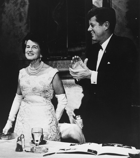 Президент США Джон Кеннеди с матерью Розой, 1962 год. Роза Кеннеди..0