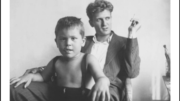 Роберт Де Ниро и его отец Роберт Де Ниро-старший, 1940-е..0