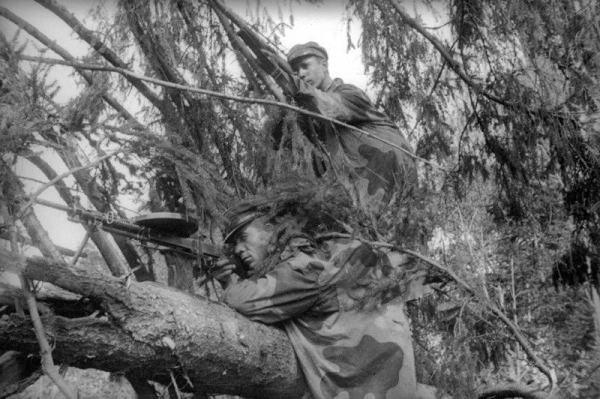 Тактические учения стрелкового корпуса РККА .СССР ,1939 г.

Автор..2