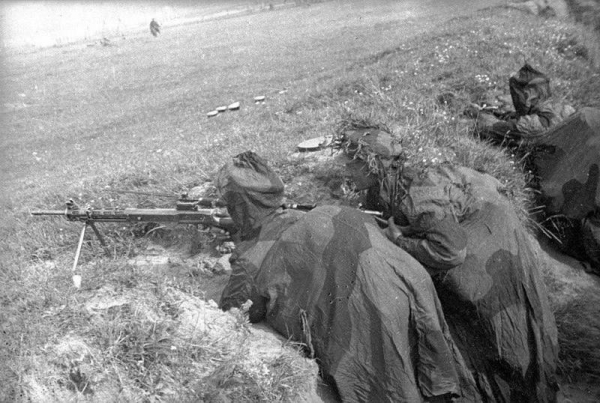 Тактические учения стрелкового корпуса РККА .СССР ,1939 г.

Автор..7