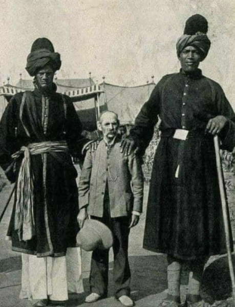 Загадка гигантизма: почему люди-копии древних титанов считаются..0