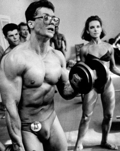 Архивные кадры культуризма в Советском..3