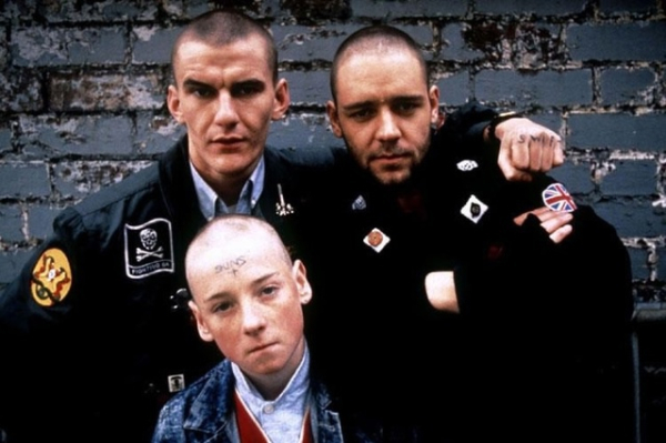 Дэниэл Поллок, Рассел Кроу и Джеймс МакКенна на съемках..0